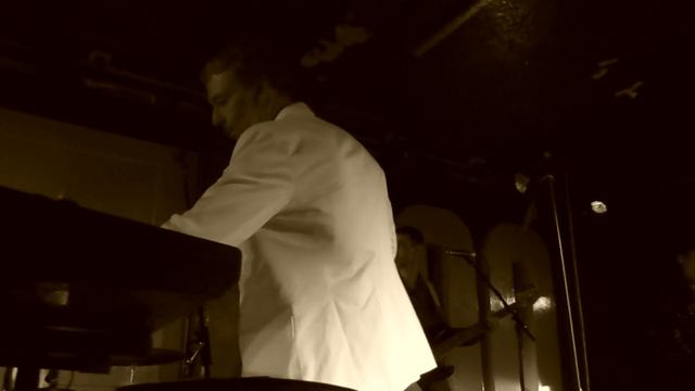 Baxter Dury - Palm Trees - The 100 Club - 30 - 08 - 2017 смотреть онлайн