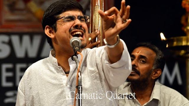 Samayam Paarthu Konjam Mohanam смотреть онлайн