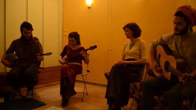 Oi Tesseris - Thee Mou Megalo Diname אי טסריס - טה מו מגלו דינמה смотреть онлайн