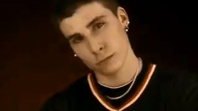 Fabri Fibra Applausi Per Fibra video originale смотреть онлайн