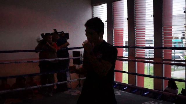 ultimo entrenamiento de Takashi Miura ante la pelea contra Yeyo thompson смотреть онлайн