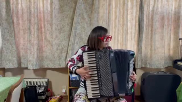 湯島の白梅 cover - 小畑実 смотреть онлайн