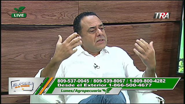 Entrevista a Luis Sánchez, subdirector Gral. Ganaderia y Hector Antonio Mena, Medico veterinario смотреть онлайн