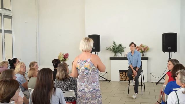 Пережить кризис — Александр Меньшиков смотреть онлайн