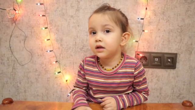Saliha kuzeni Melike için sürpriz bir doğum günü partisi hazırlıyor! смотреть онлайн
