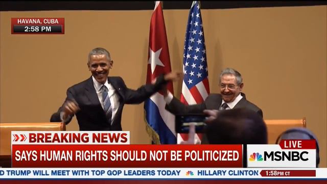 Raul Castro raises President Obama's limp arm смотреть онлайн