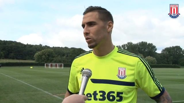 Geoff Cameron on away games + the new style смотреть онлайн