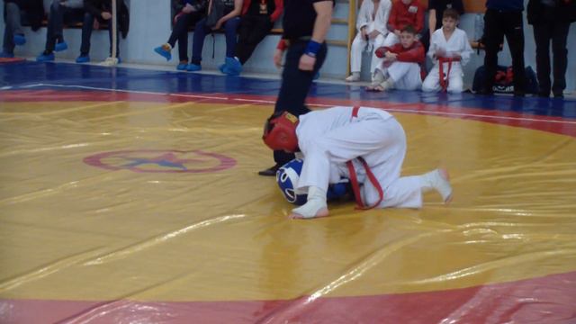 Нестеров Роман 1 бой смотреть онлайн