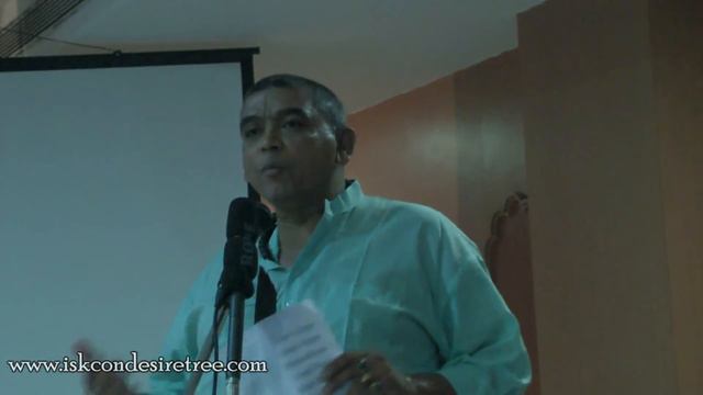 Offerings to HH Bhakti Dhira Damodara Swami at ISKCON Juhu смотреть онлайн