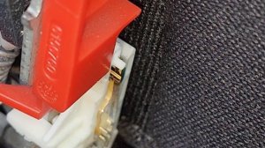 Разборка замка ремня безопасности Шкода Рапид