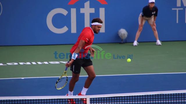 Tsonga defeats Schnur смотреть онлайн