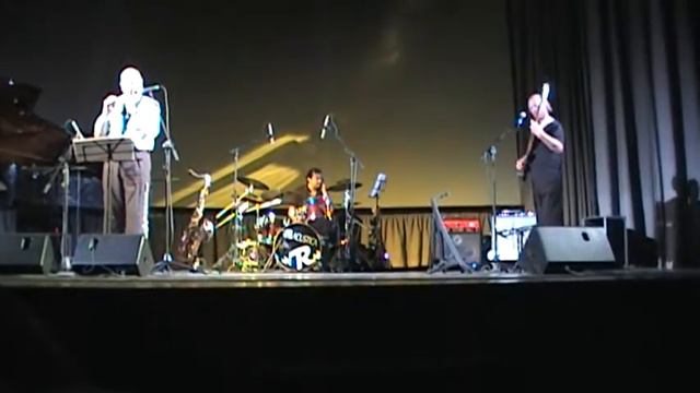 Birthday Band - Richard Sinclair's Birthday Band The Canterbury Executive Trio смотреть онлайн