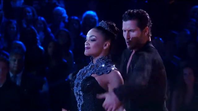 Laurie Hernandez and Val Chmerkovskiy Redemption Paso Doble (Week 11) | Dancing With The Stars смотреть онлайн