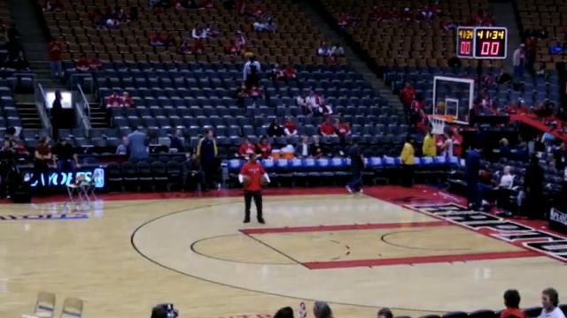 Triano Shooting Half Court Shots смотреть онлайн