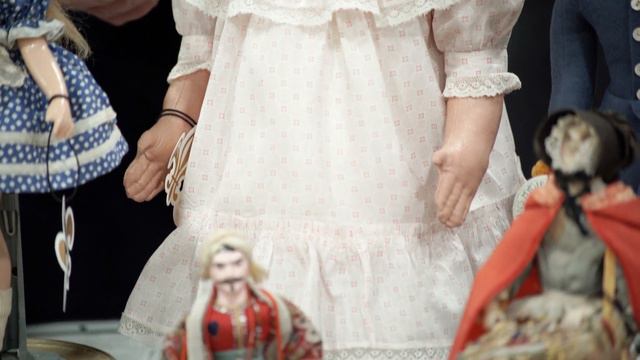 "Barbara" Part 1 - The Barbara Kincaid Antique Doll Collection смотреть онлайн