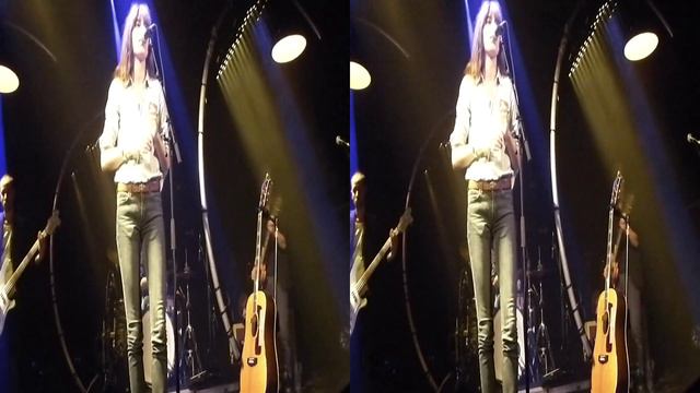 [3D] Lou Doillon - ICU - Trianon, Paris - 25/02/2013 смотреть онлайн