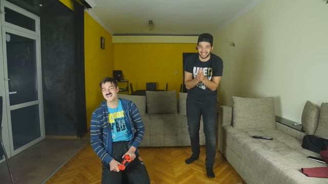 Христо играе: Just Dance 2017 ! смотреть онлайн