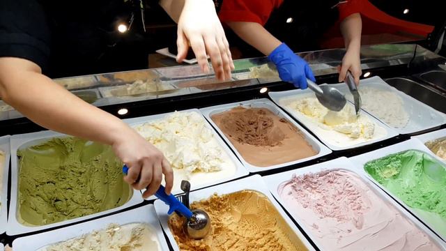 민트 초코 아이스크림 콜드 스톤 /길거리음식 강남/ Ice Cream Korean Street Food - Mint Chocolate Ice Cream (アイスクリーム , 冰淇淋