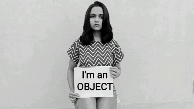 I am an OBJECT!!! (Rhythm 0; a performance by Marina Abramovic) #artwork #marinaabramovic смотреть онлайн