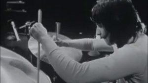 Kevin Ayers with Steve Hillage on guitar - Paris Dec 1972