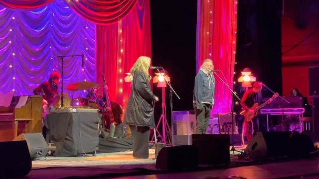 Robert Plant & Alison Krauss *CAN’T LET GO* live in Huber Heights 5/3/23 concert Rose Music Center смотреть онлайн
