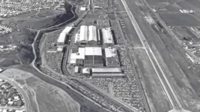 Howard Hughes and helicopters смотреть онлайн