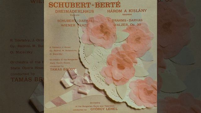 Három A Kislány: Tschöll Papa Lányai