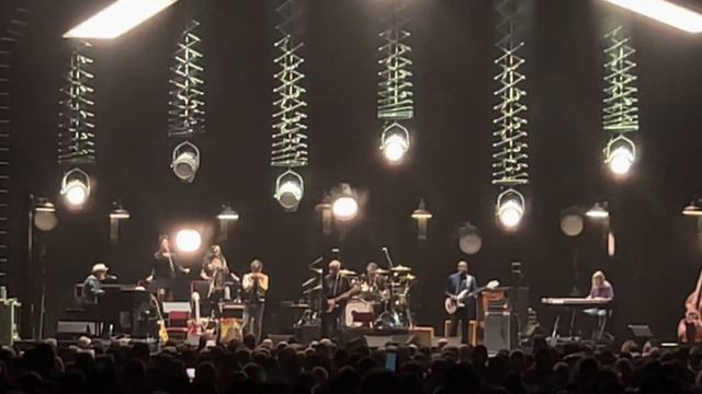 Hoochie Coochie ManSong by Muddy Waters 1954 HOOCHIE COOCHIE MAN LIVE BY Eric Clapton - Night Two! смотреть онлайн