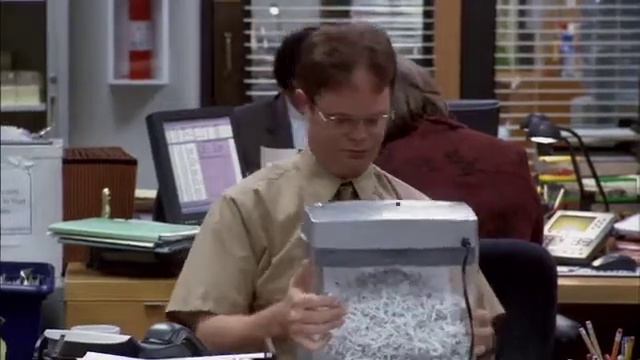 Dwight Shredding Credit Card смотреть онлайн
