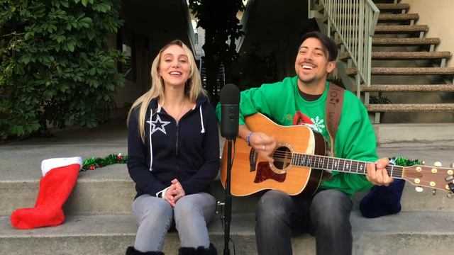 Rockin' Around The Christmas Tree / Rudolph (mashup by The Fair Wells) смотреть онлайн