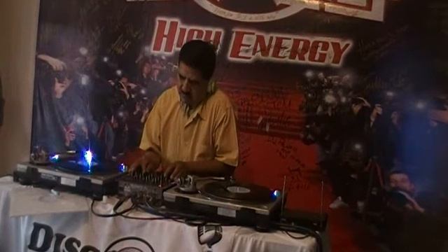 Dj Leos NAVIDAD ALFOMBRA ROJA смотреть онлайн