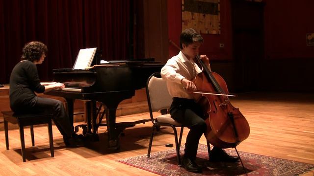 Daniel Drabkin plays E. Elgar Cello Concerto in E minor, Op. 85, I Adagio-Moderato смотреть онлайн