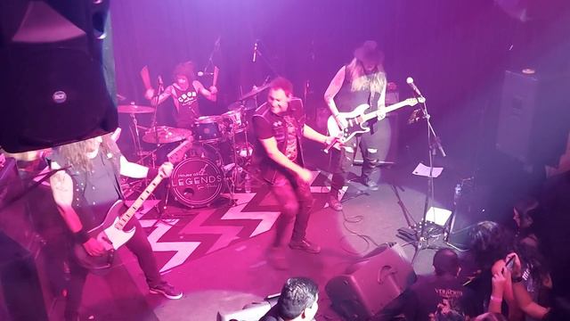 Johnny Gioeli - Tear Down The Walls / Takin Me Down - São Paulo 2023