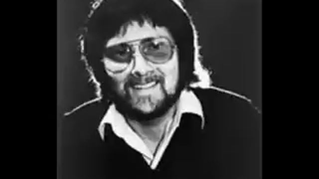 The Royal Mile - Gerry Rafferty.wmv