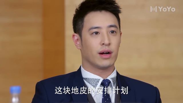 美女下班回家，卻被路過的霸道總裁按在墻上親熱！💕中国电视剧#情感 #中国电视剧 #甜宠 #大陆剧 #chinesedrama #虐恋 смотреть онлайн