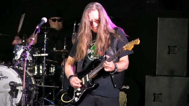 ''THE WATER WON'T BOIL'' - MICHAEL KATON BAND @ The Token Lounge; Oct 2022 смотреть онлайн