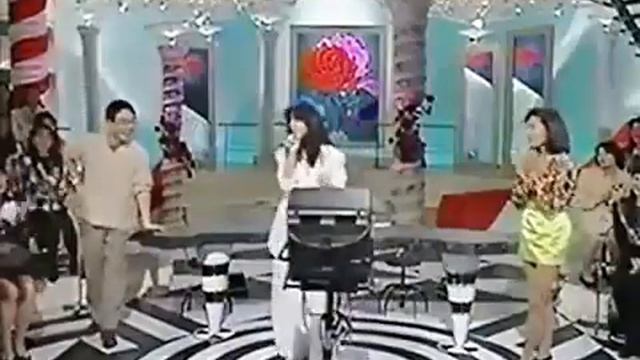 【1995】 Akina imitates Matsuda Seiko "White いパラソル" смотреть онлайн