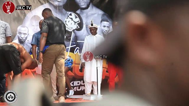BONDIA SELEMANI KIDUNDA NA MPINZANI WAKE ERIC KAPIA MUKADI KUTOKA CONGO KESHO NI HATARI смотреть онлайн