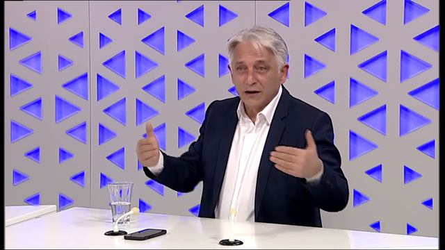 24 анализа - Анкети со предност за ВМРО-ДПМНЕ, дали коалициите и заеднички листи се победа за СДСМ?