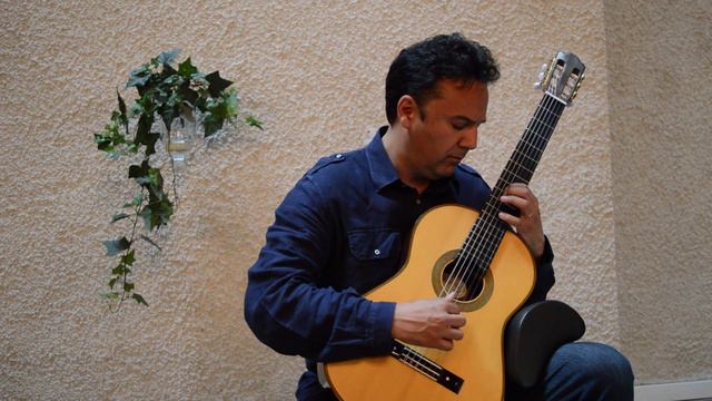Claudio Garay Cid spelar på Manuel Adalid Torres смотреть онлайн