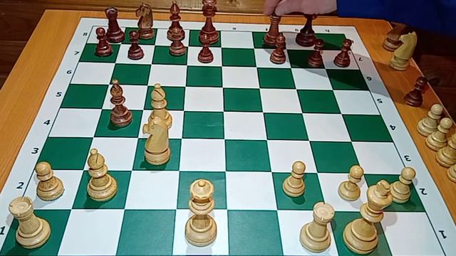 196 [С21] Центральный дебют, Северный гамбит, Фидлоу - Басс, 1-0, США 1952 смотреть онлайн