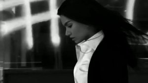 Не исчезай.