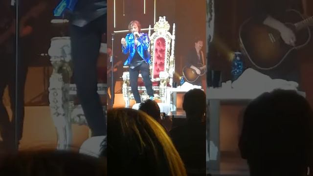 GIANNA Nannini - IO - EBOLI - 19 /04/18 смотреть онлайн