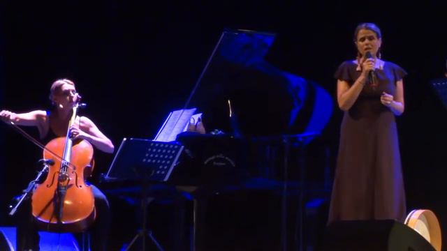 Tosca Donati concerto a Trento nel corso del Festival Itinerari Folk 26 Luglio 2019 MAH00324 смотреть онлайн
