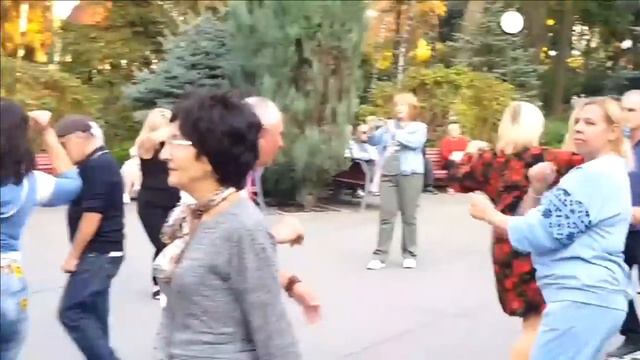 ВДАЛЕНІ ЗА СЕЛОМ  ТАМ ЖИВЕ КРАСУНЯ!!!17 сентября 2023 ХАРЬКОВ ТАНЦЫ НА РЕТРО.