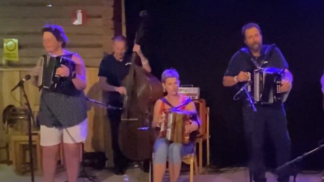 Vals fra forrige årtusen - Lien og Bogens gammeldansorkester- Ransäter 2023 Bälgspel смотреть онлайн