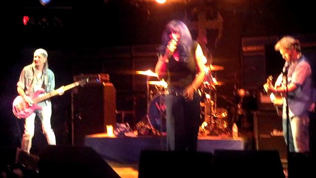 Tomi Rae Brown & G.M.O.S with Kelly Garni live at Vamp'd__ 5.5.12 -#3 смотреть онлайн