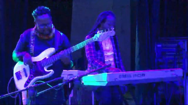 Tribute concert to Miriam Makeba смотреть онлайн