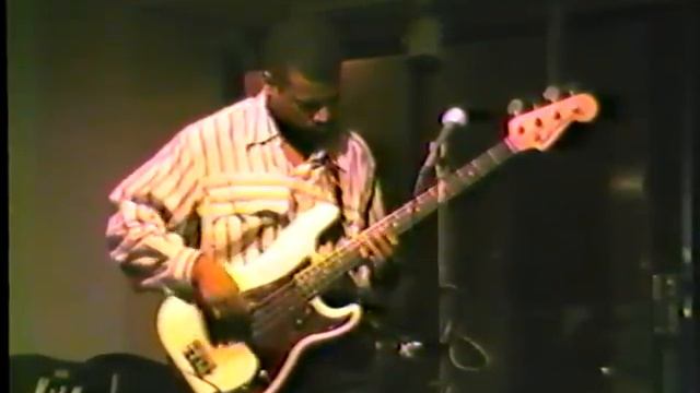 Melvin Gibbs bass solo #2 w/ The Sonny Sharrock Quartet смотреть онлайн