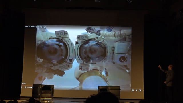 Tutto Esaurito Al Teatro Nuovo Di Cannobio Per L’incontro Con L’astronauta Umberto Guidoni